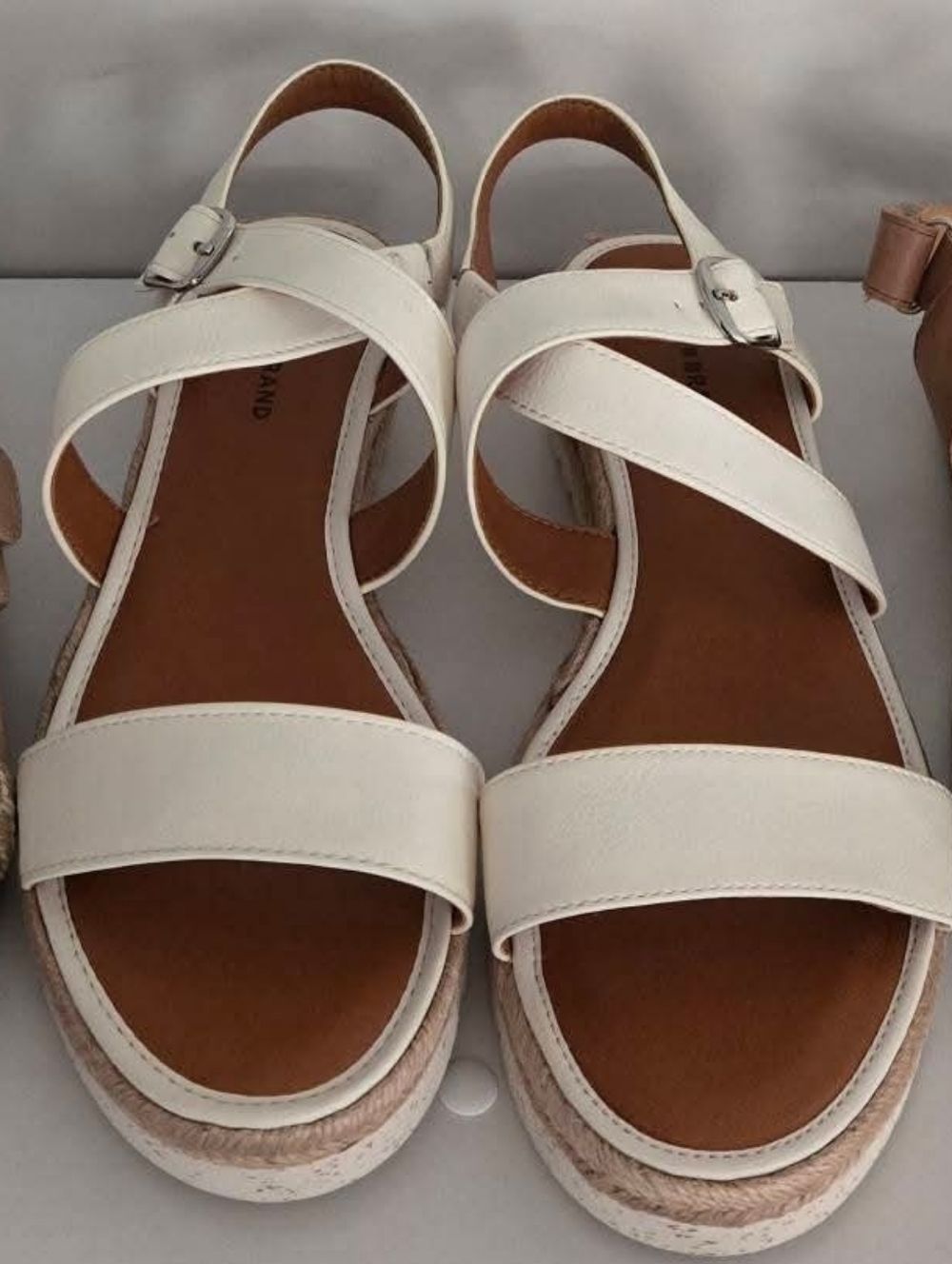 Comfort-Strap Women’s Sandal in Cream